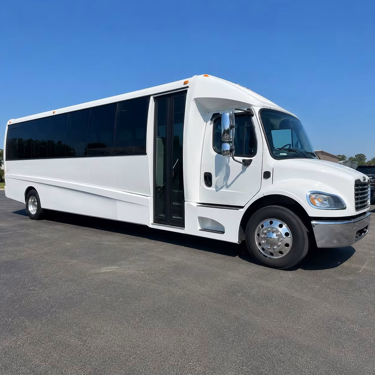 wedding shuttle services bus rentals in aurora